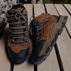 Irish Setter by Red Wing Women’s 83205 UltraDry EH Waterproof Leather Work Boots